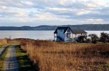 Inn At Barnum Point Camano Экстерьер фото